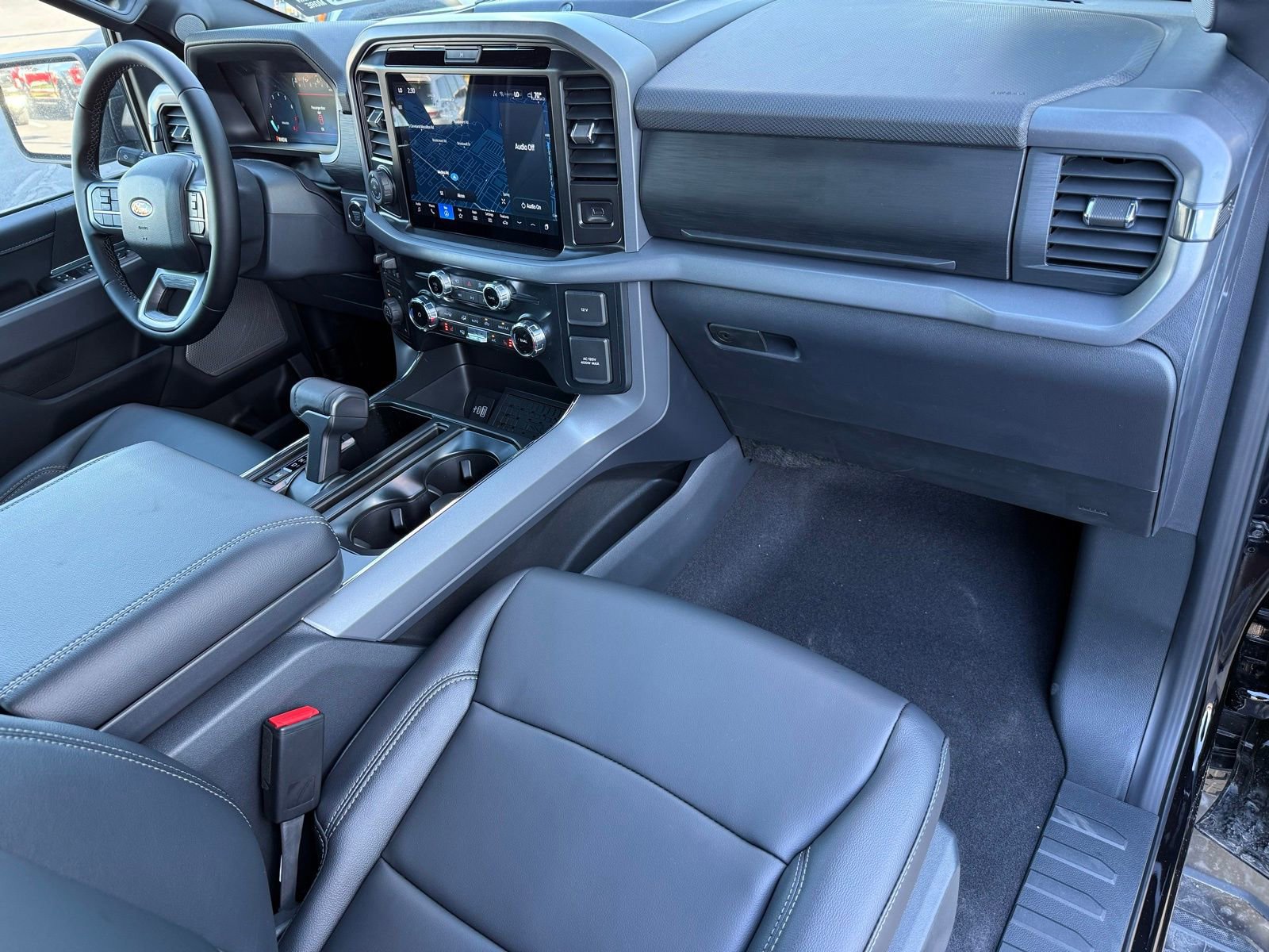 New 2025 Ford F150 XLT w/ Equipment Group 303A High image 19