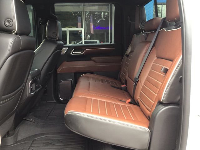 Used 2025 GMC Sierra 3500 Denali Ultimate AWD/4WD image 18