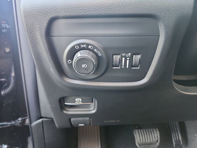 New 2025 Jeep Grand Cherokee L Limited w/ Luxury Tech Group II image 27