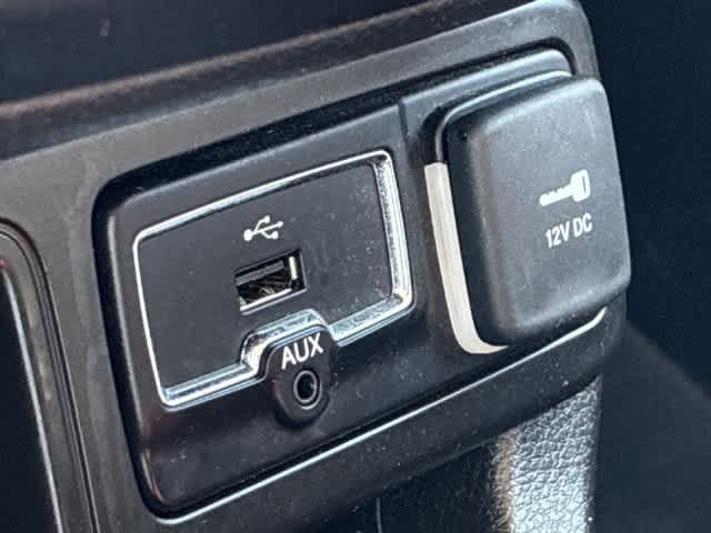 Used 2020 Jeep Renegade Sport FWD image 32