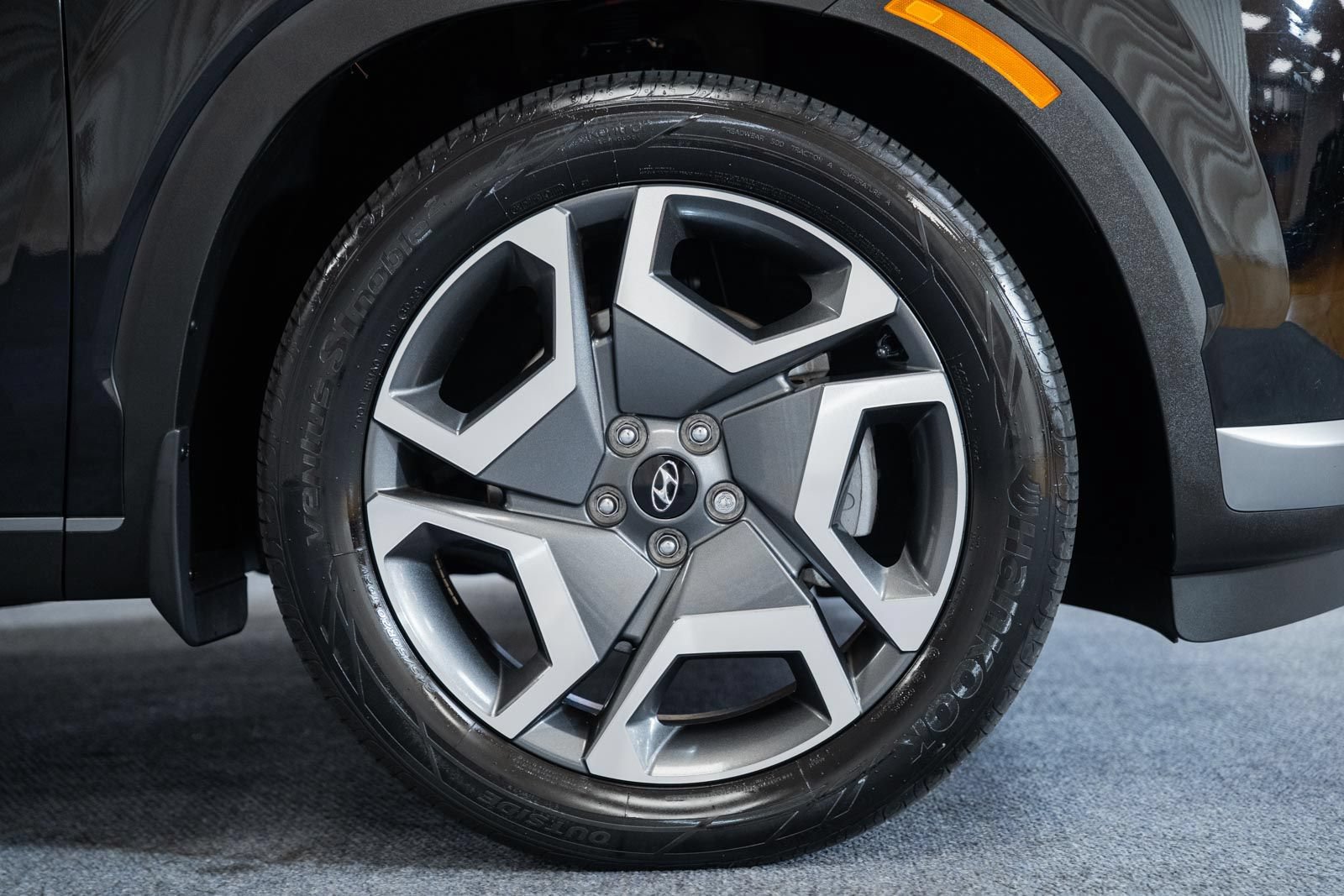 Used 2024 Hyundai Palisade Limited AWD/4WD image 23