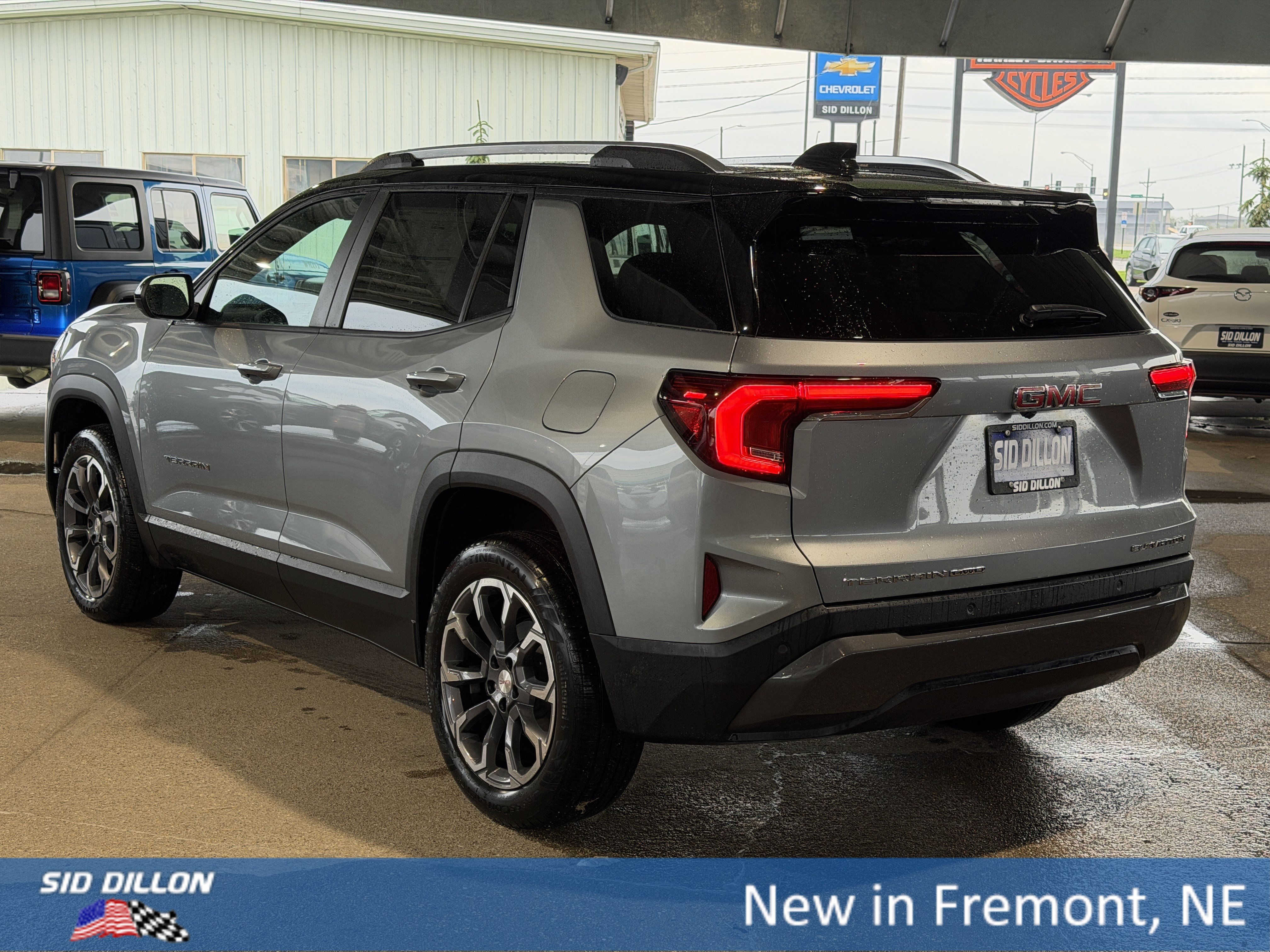 New 2027 GMC Terrain Elevation w/ Elevation Premium Package AWD/4WD image 7