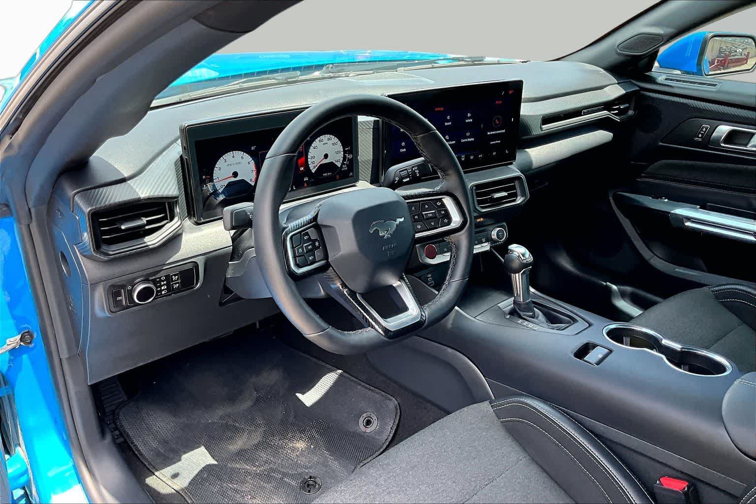 Certified 2025 Ford Mustang Coupe RWD image 18