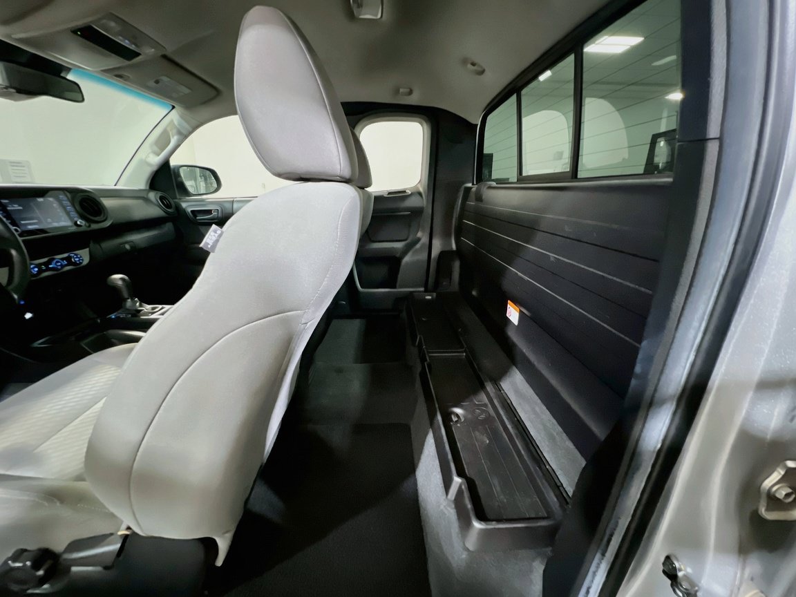 Used 2022 Toyota Tacoma SR RWD image 16
