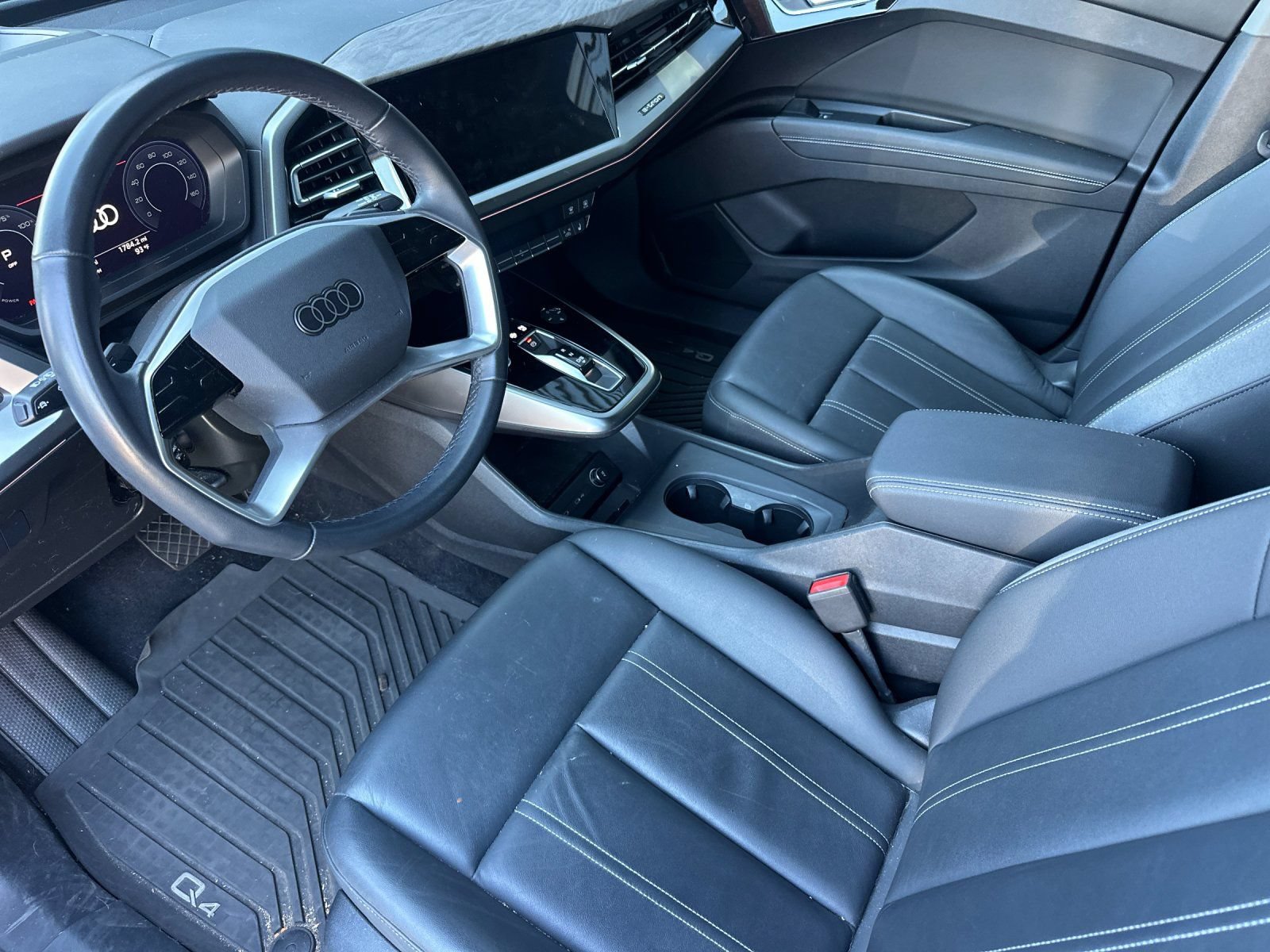 Used 2023 Audi Q4 e-tron Prestige w/ 20" Wheel Package AWD/4WD image 10