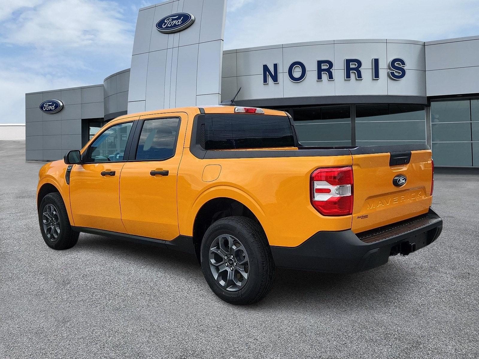 New 2026 Ford Maverick XLT AWD/4WD image 3