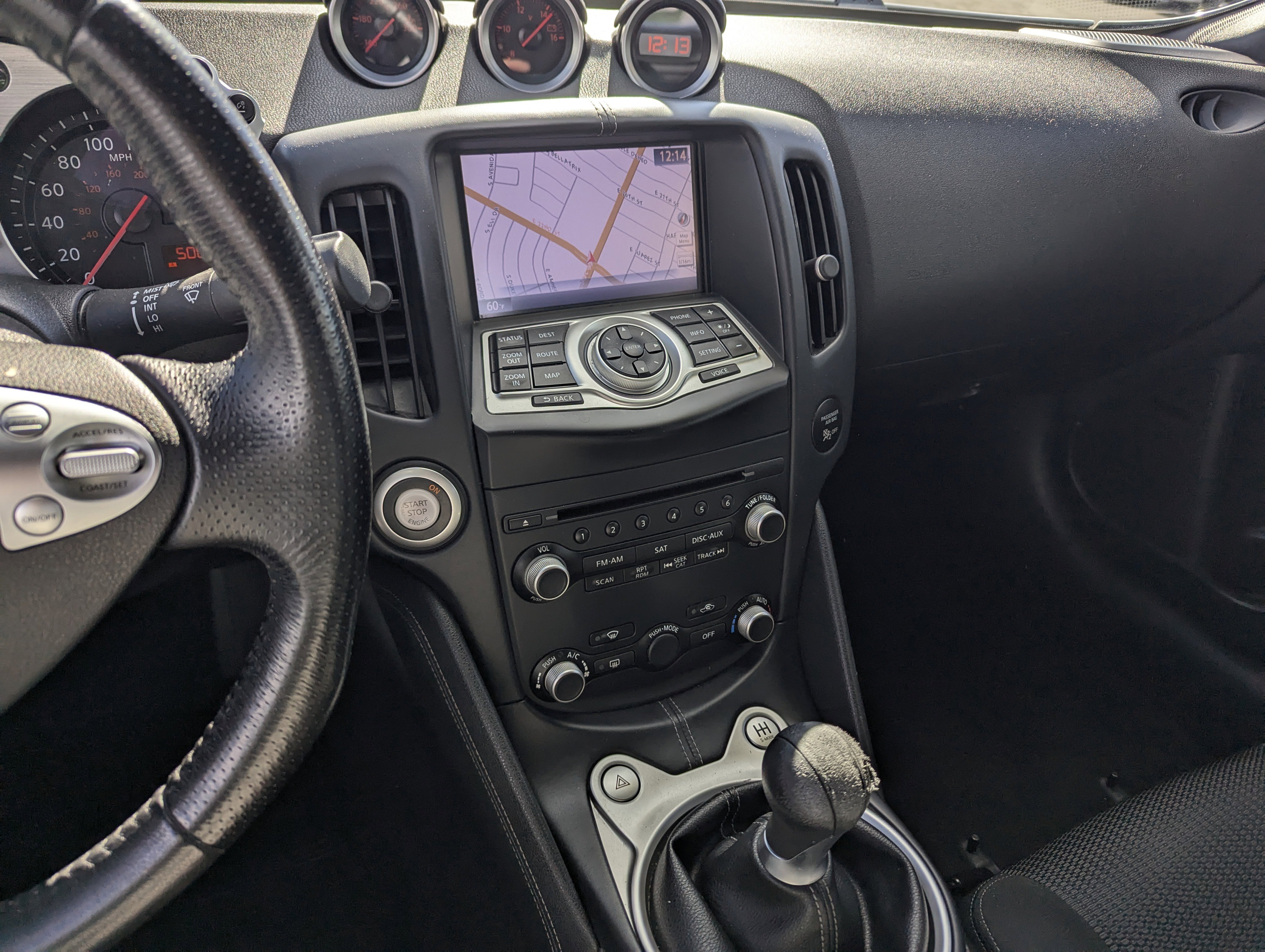 Used 2016 Nissan 370Z w/ Sport Package image 9