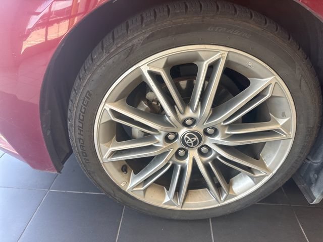 Certified 2021 Toyota Avalon Limited w/ Advanced Safety Package FWD image 9