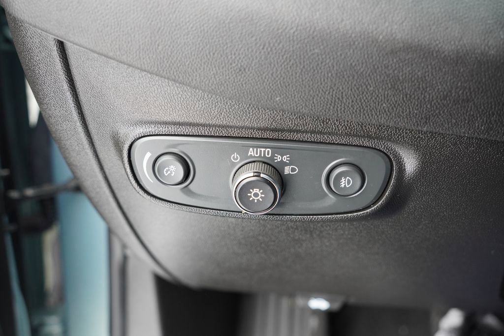 Certified 2022 Chevrolet Equinox Premier image 26