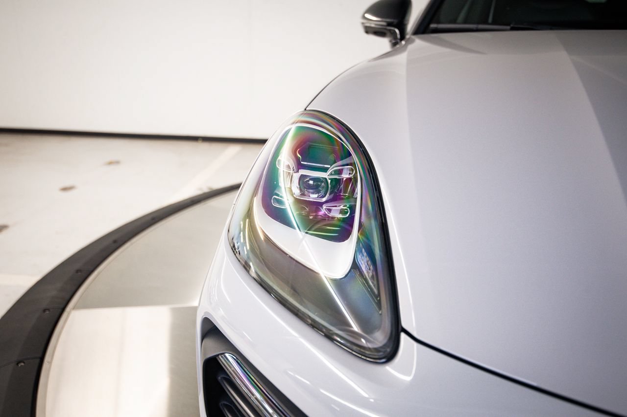 Certified 2023 Porsche Cayenne Platinum Edition AWD/4WD image 13