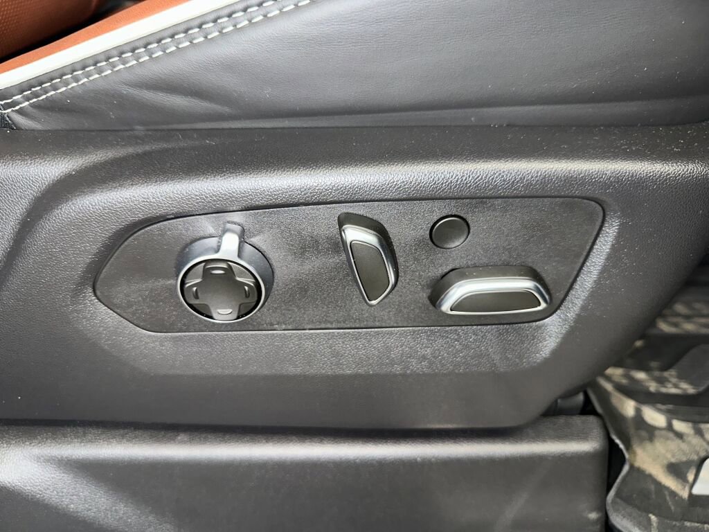 Certified 2025 GMC Sierra 2500 Denali Ultimate w/ Max Trailering Package image 40