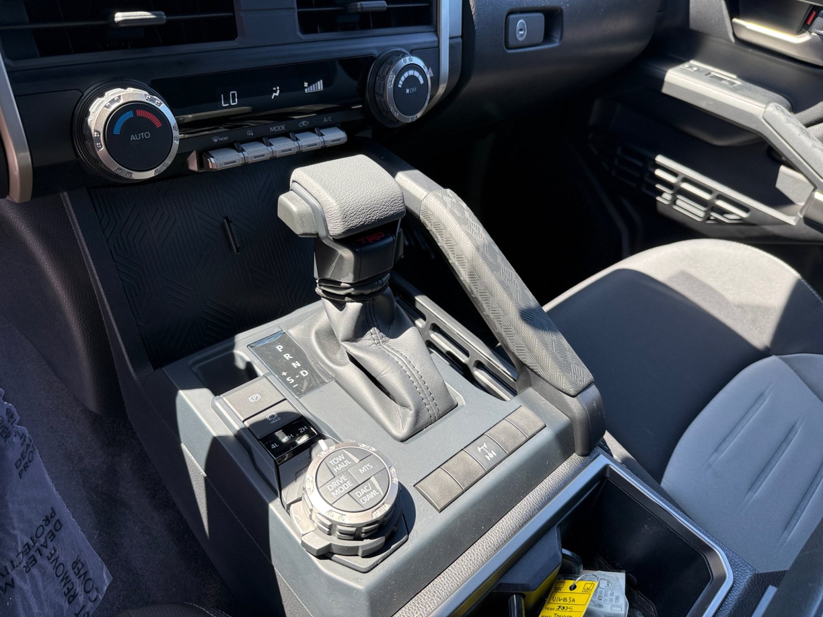 Used 2025 Toyota Tacoma TRD Off-Road AWD/4WD image 13