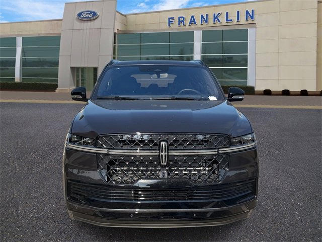 New 2025 Lincoln Navigator Reserve w/ Jet Appearance Package image 2