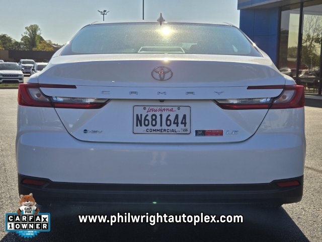 Used 2025 Toyota Camry LE FWD image 4