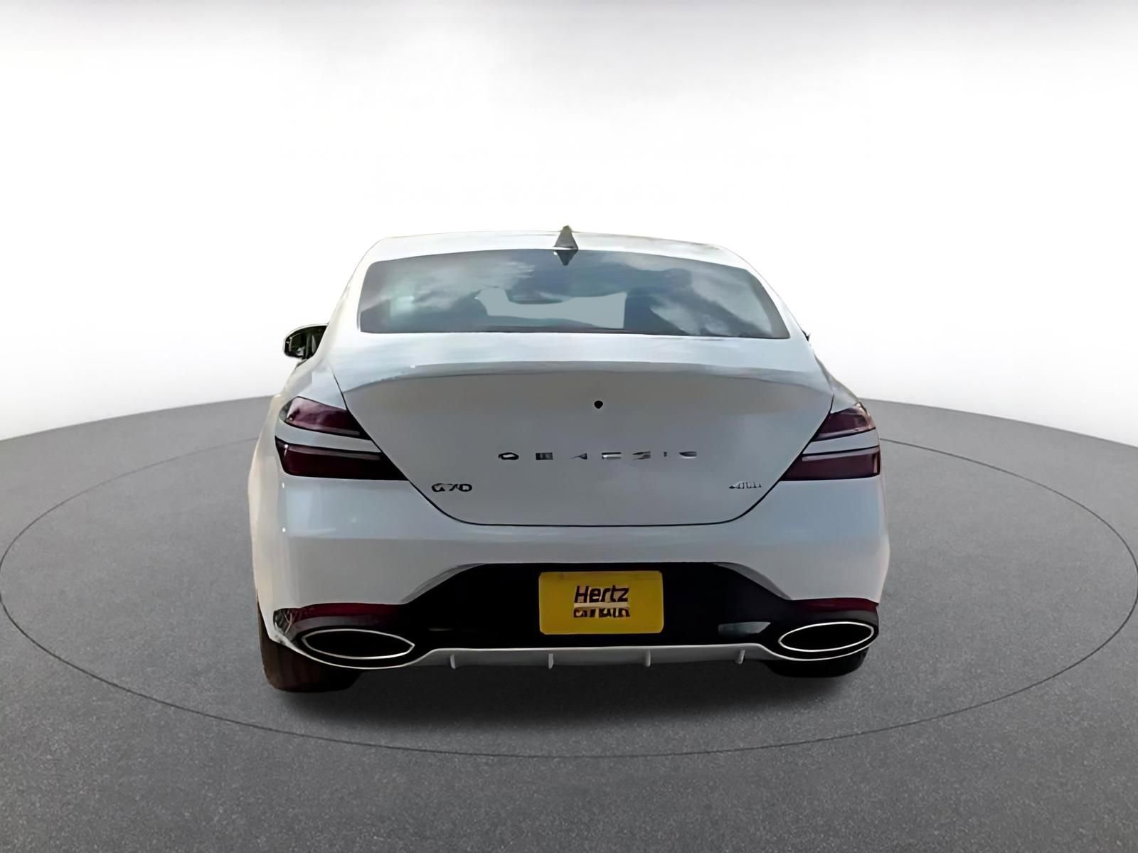 Used 2025 Genesis G70 2.5T AWD/4WD image 12