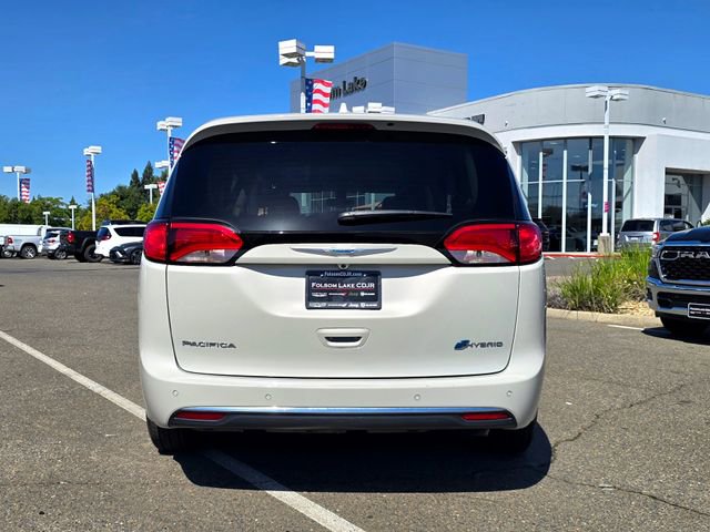 Used 2020 Chrysler Pacifica Touring-L FWD image 5