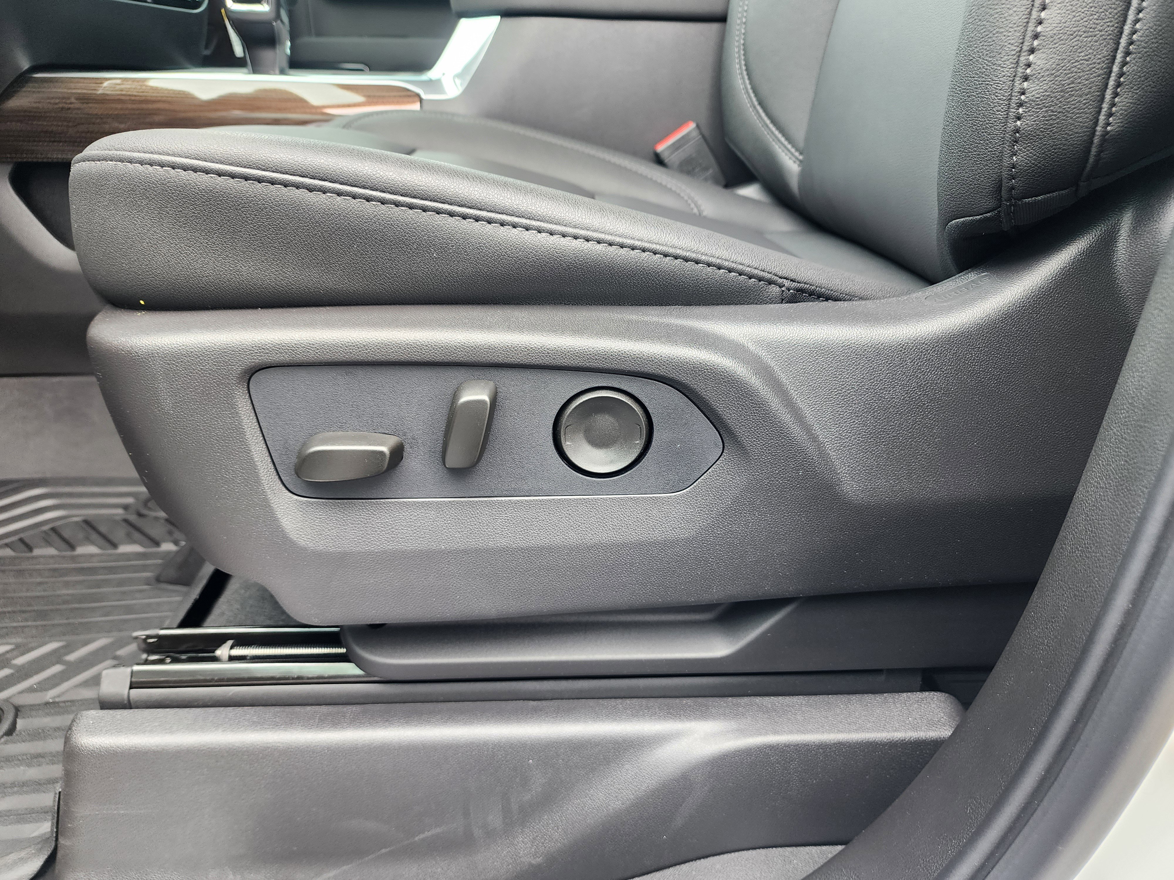 New 2026 Chevrolet Silverado 1500 LT Trail Boss w/ Convenience Package II image 26