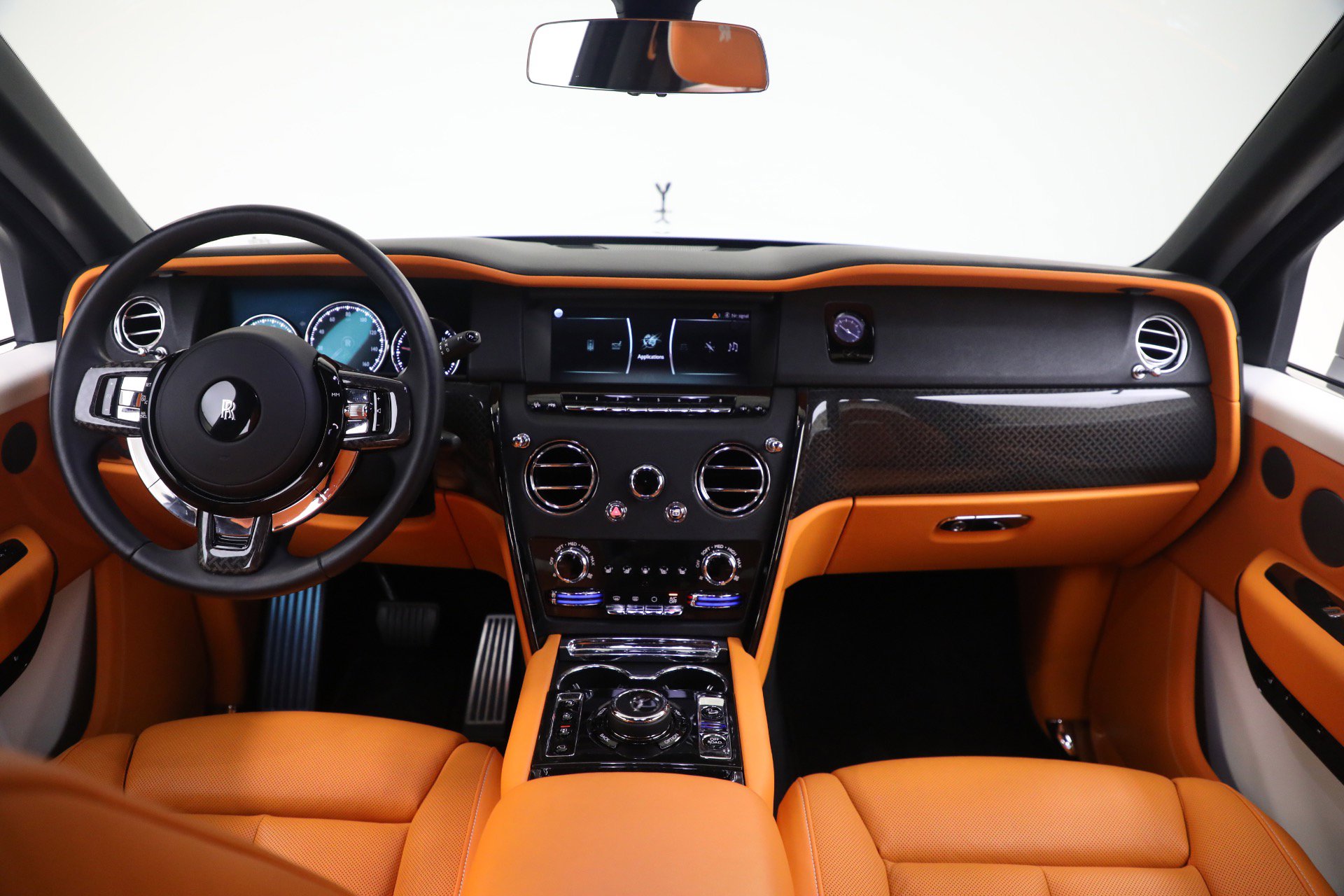 Certified 2022 Rolls-Royce Cullinan Black Badge image 4