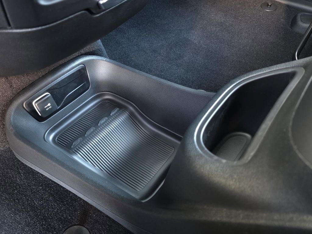 New 2026 Chrysler Pacifica Select image 32