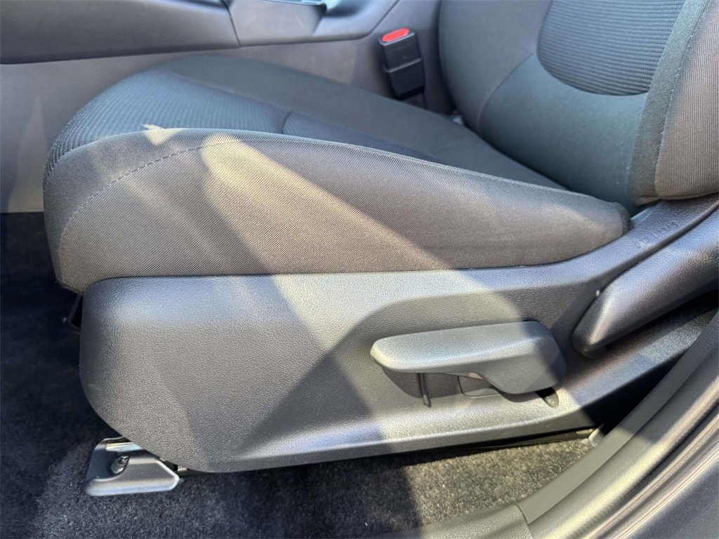 Used 2025 Toyota RAV4 LE image 18