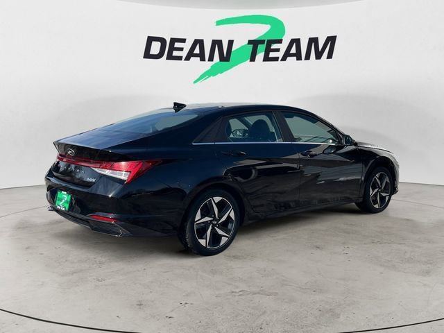 Used 2023 Hyundai Elantra Limited image 8