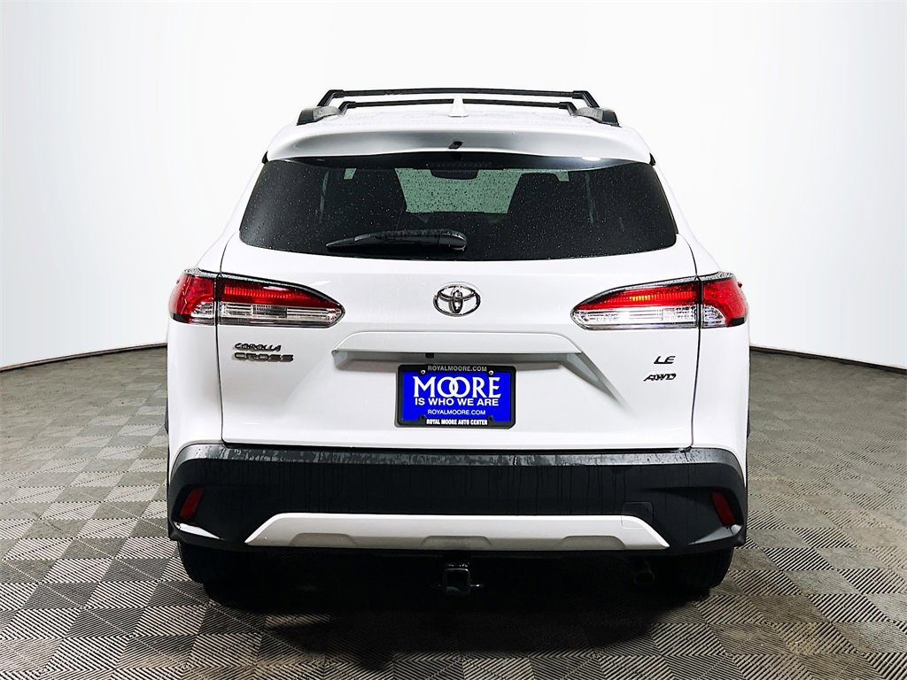 Certified 2024 Toyota Corolla Cross LE image 7