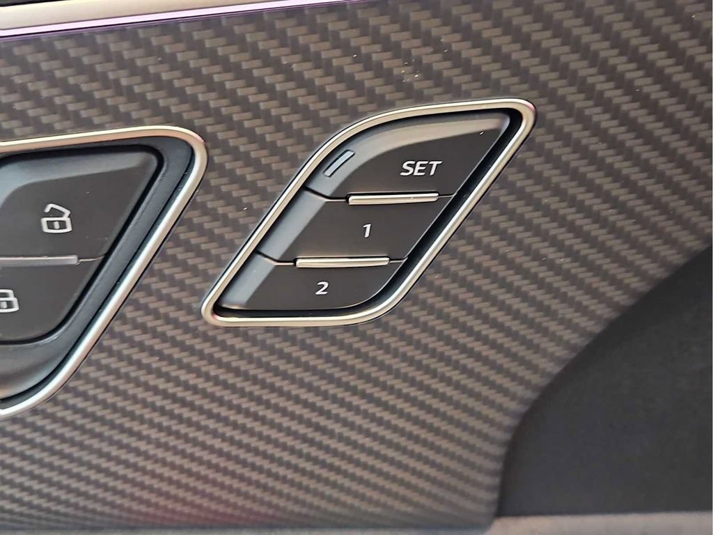 New 2026 Audi SQ8 Premium Plus AWD/4WD image 7