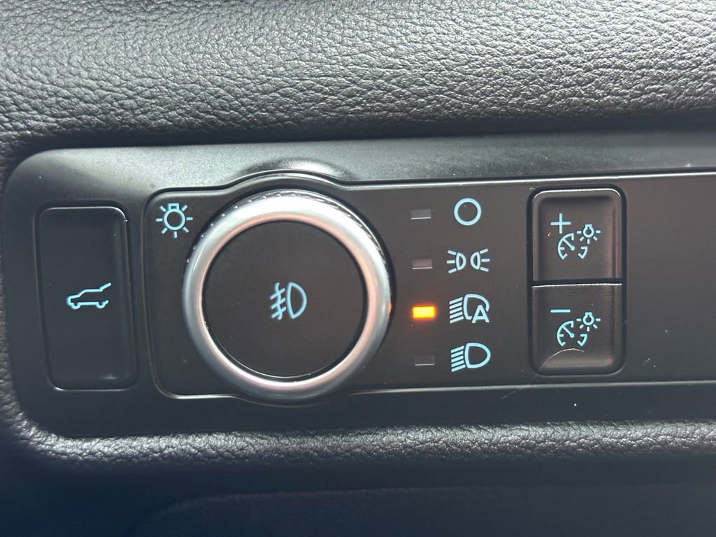 Used 2023 Ford Explorer ST-Line w/ Class IV Trailer Tow Package image 12