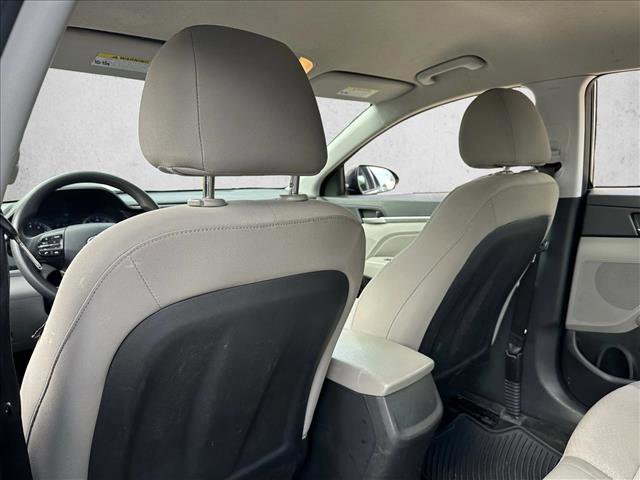 Used 2020 Hyundai Elantra SEL image 23