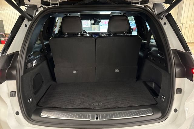 Used 2023 Jeep Grand Cherokee L Summit w/ Advanced Protech Group IV image 12