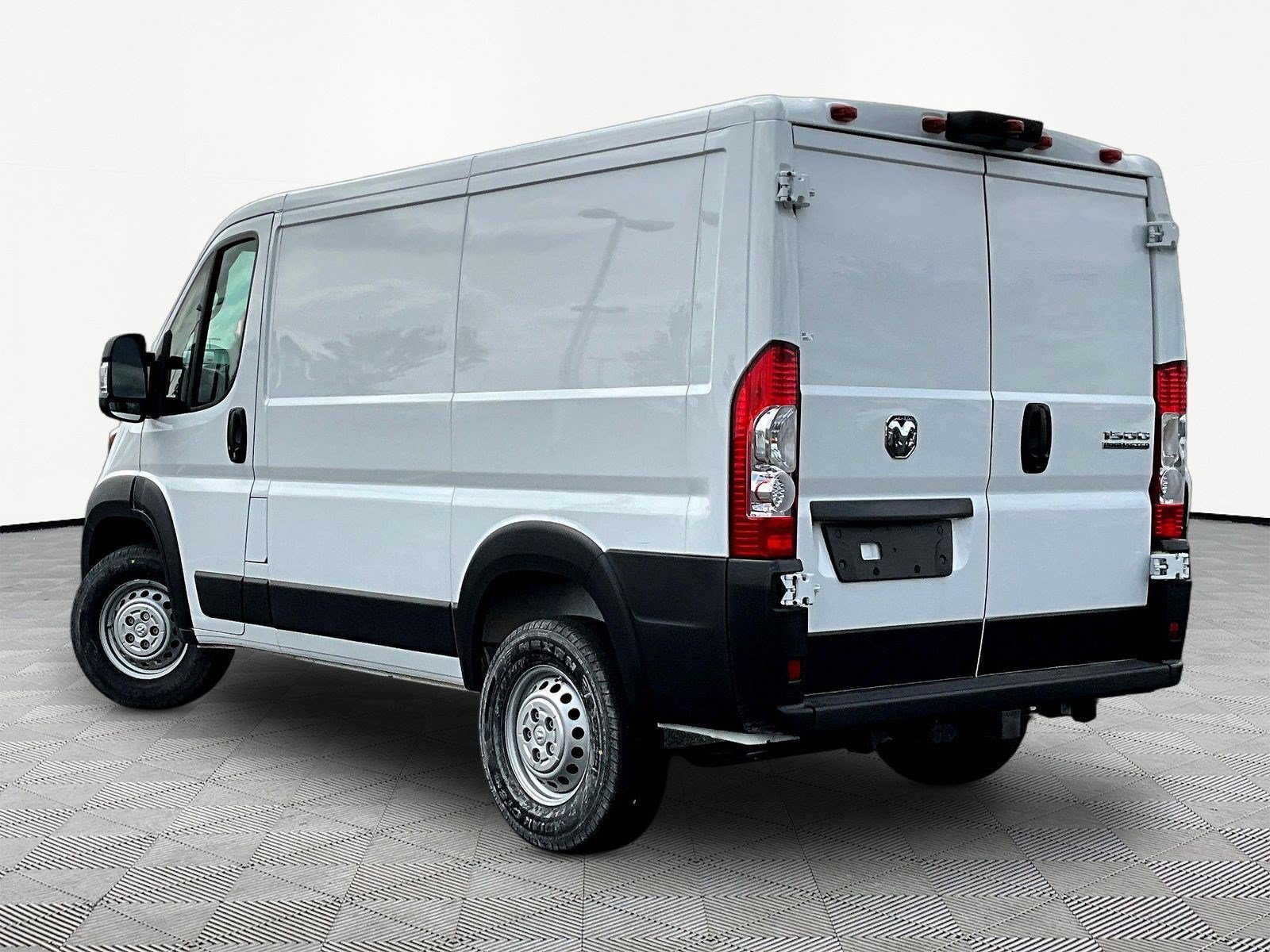 New 2026 RAM ProMaster 1500 w/ Convenience Group FWD image 3