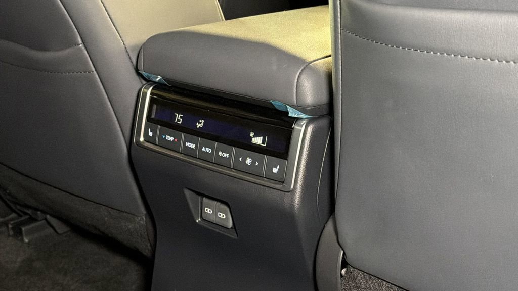 Certified 2024 Lexus GX 550 w/ Accessory Package (Z1) image 14