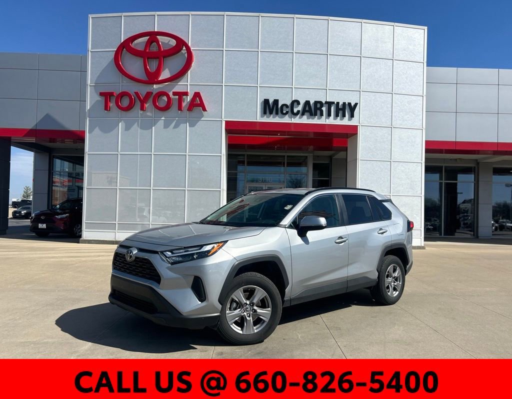 Used 2025 Toyota RAV4 XLE image 1