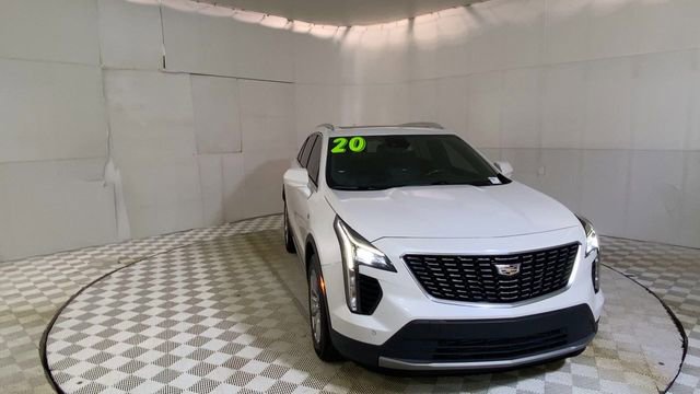 Used 2020 Cadillac XT4 Premium Luxury w/ Cold Weather Package image 5