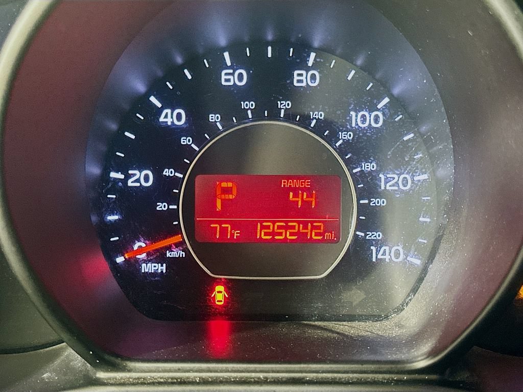 Used 2015 Kia Soul + FWD image 12