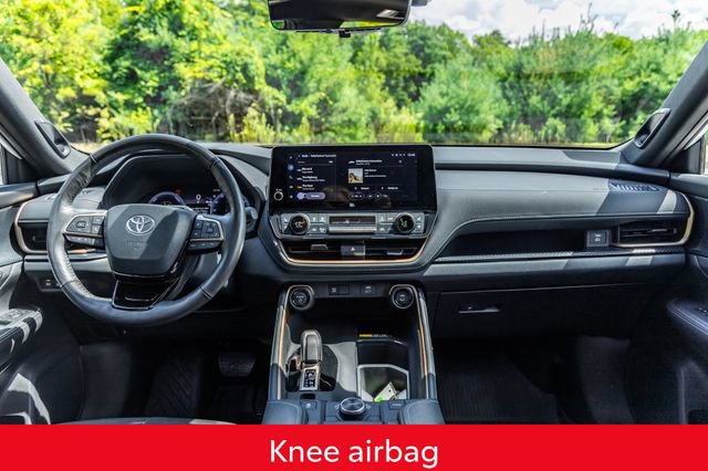 Used 2024 Toyota Grand Highlander AWD Hybrid image 30