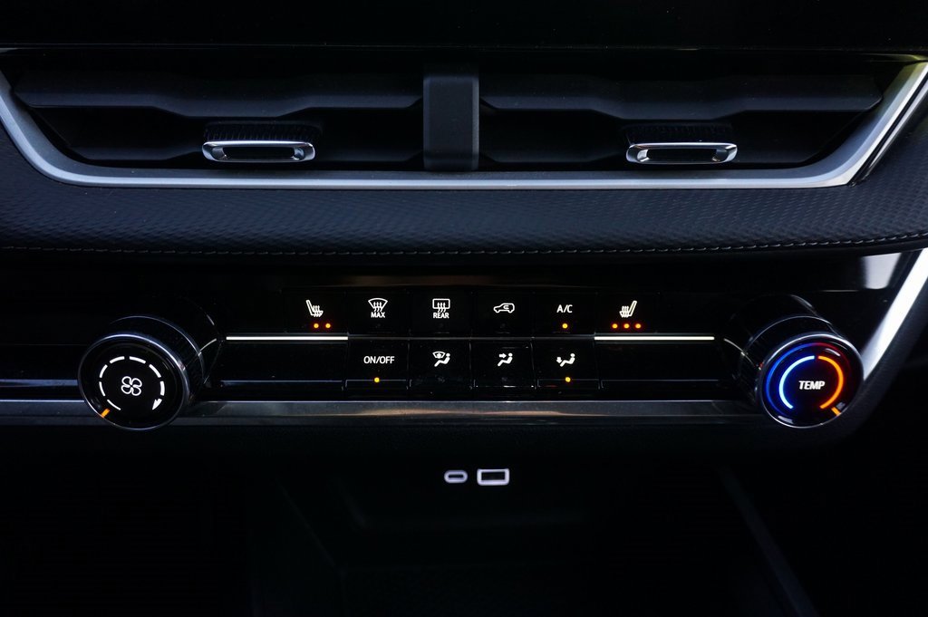 Certified 2025 Chevrolet Equinox LT w/ Safety and Technology Package image 15