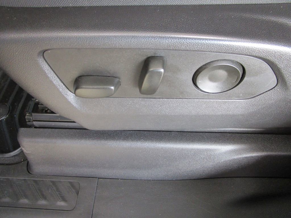Used 2023 Chevrolet Silverado 1500 Custom Trail Boss w/ LPO, Dark Essentials Package image 30