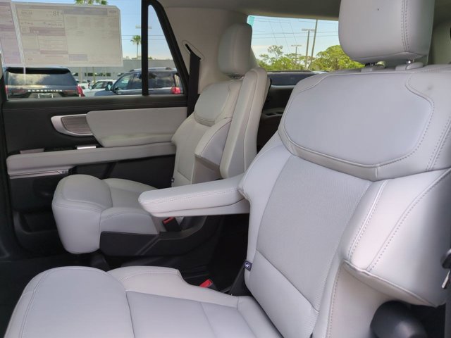 New 2026 Ford Expedition Max Platinum AWD/4WD image 14