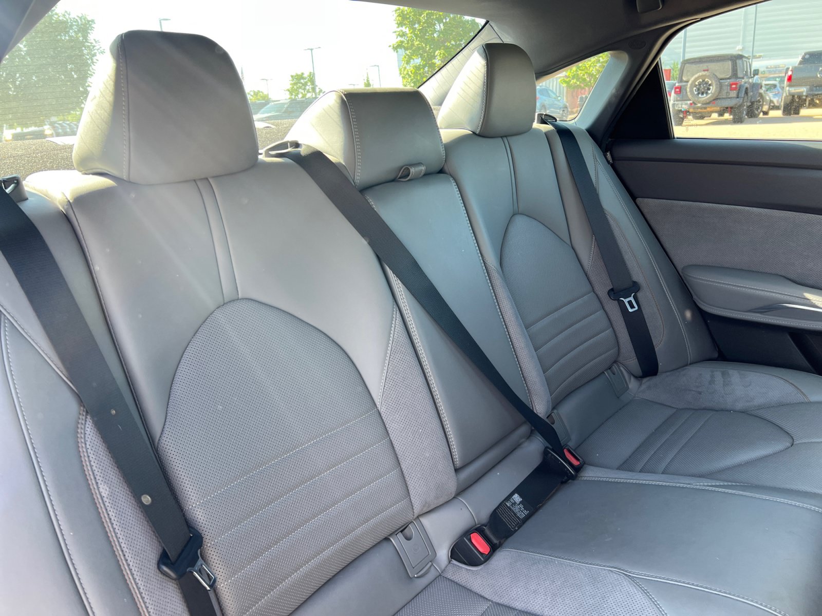 Used 2019 Toyota Avalon XSE FWD image 18
