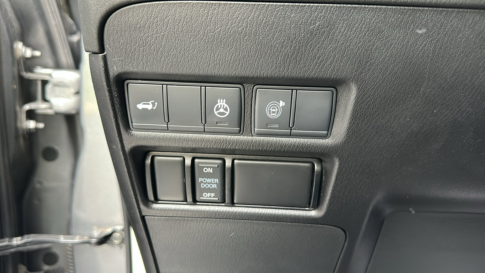 Used 2021 Nissan Armada Platinum w/ Captain's Chairs Package image 16