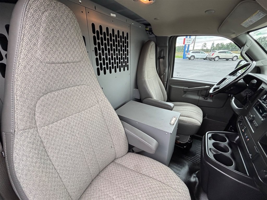 Used 2022 Chevrolet Express 2500 w/ Driver Convenience Package RWD image 20