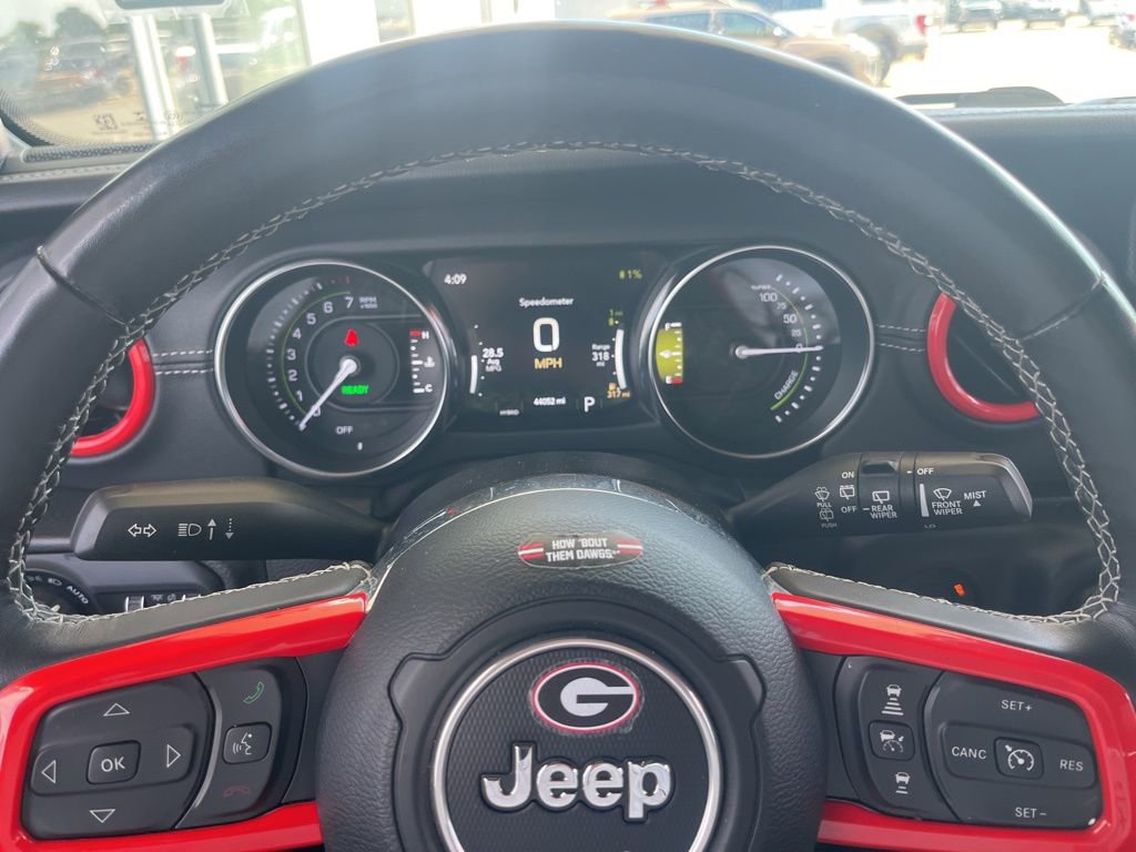 Used 2022 Jeep Wrangler Unlimited Sahara w/ Cold Weather Group image 11