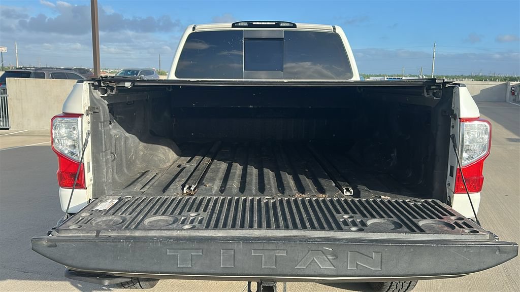 Used 2019 Nissan Titan Platinum Reserve w/ Platinum Utility Package AWD/4WD image 35