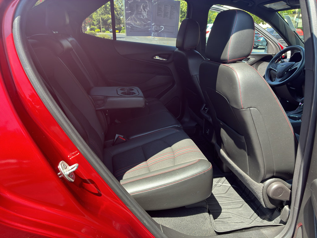 Used 2023 Chevrolet Equinox RS FWD image 46