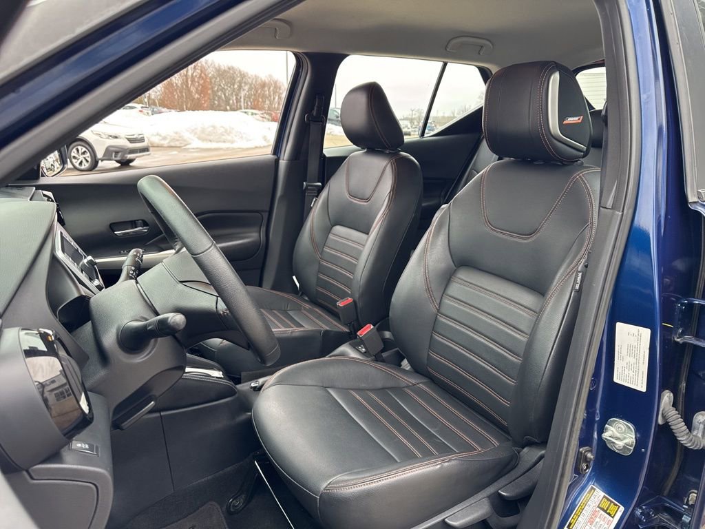Used 2019 Nissan Kicks SR image 13