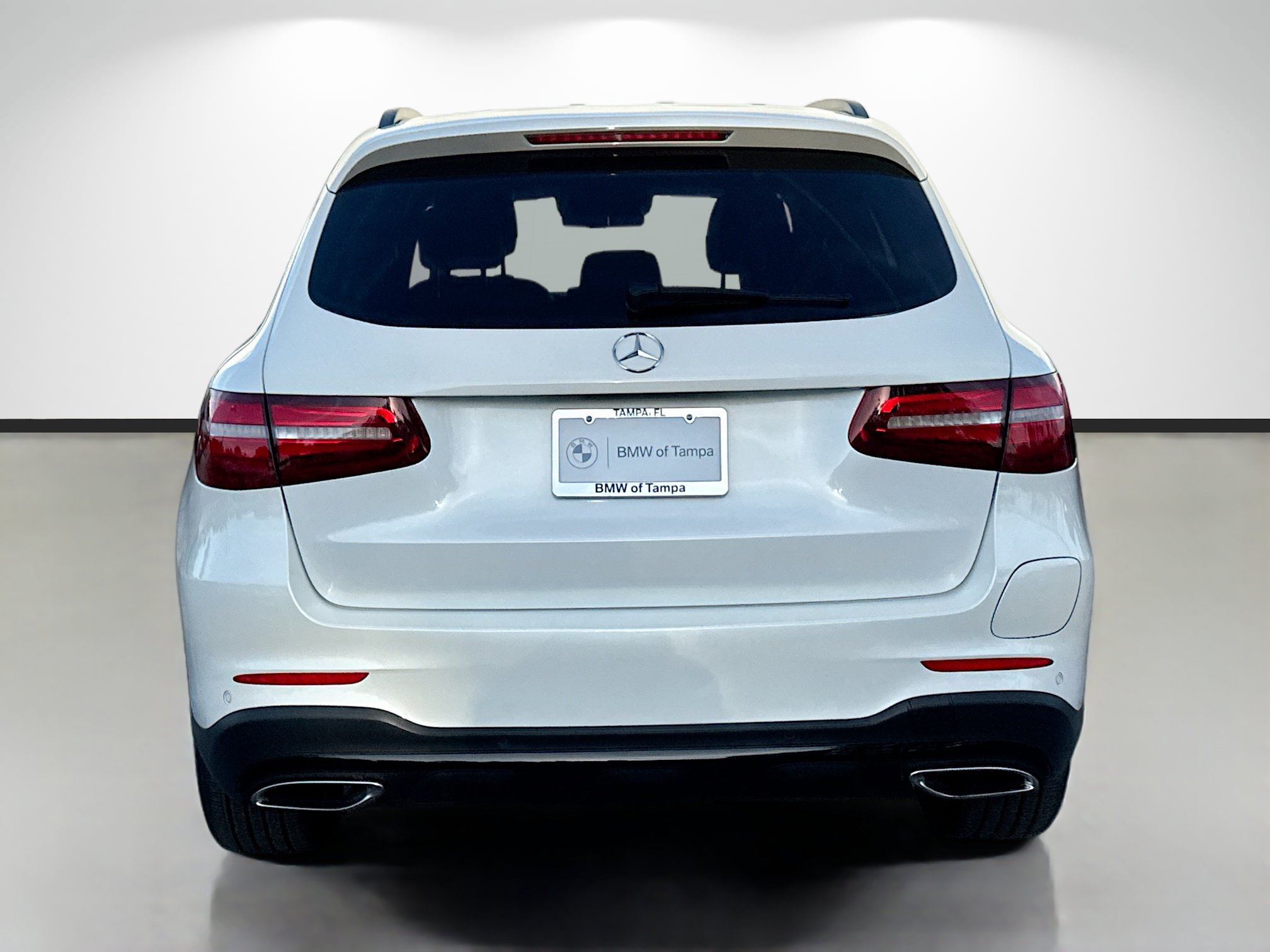 Used 2018 Mercedes-Benz GLC 350e 4MATIC image 4