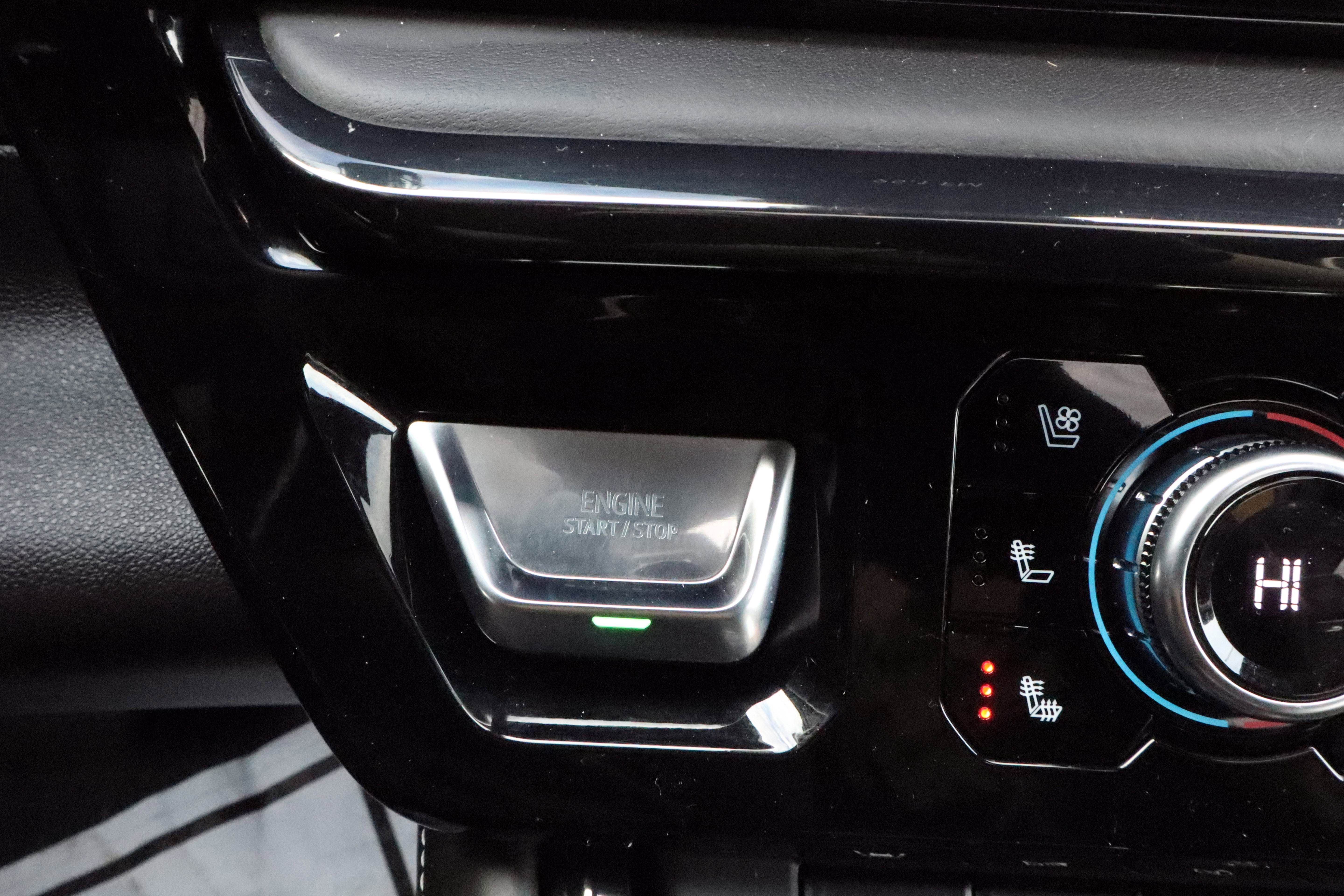 Certified 2023 GMC Sierra 1500 AT4X w/ AT4X AEV Edition image 21