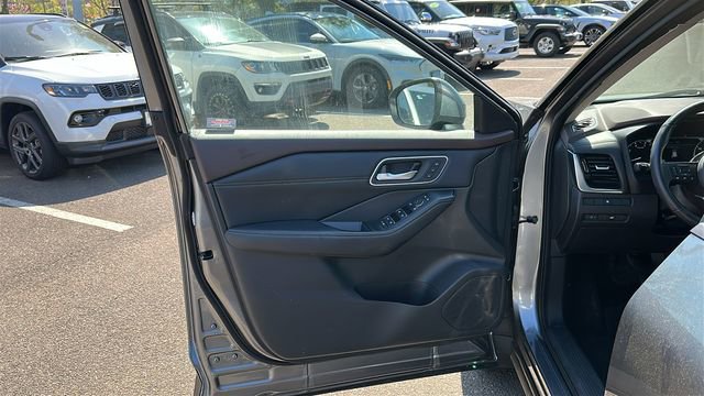 Certified 2021 Nissan Rogue SL AWD/4WD image 8