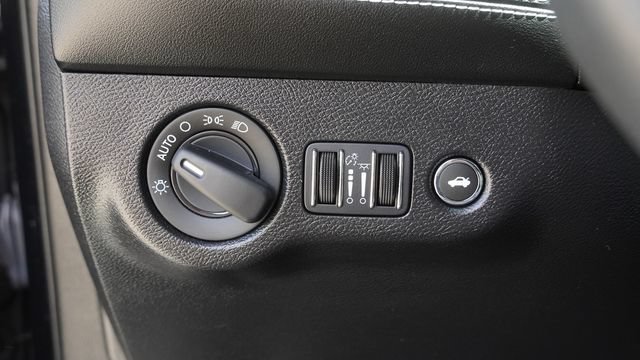 Used 2023 Dodge Challenger SRT Hellcat RWD image 17